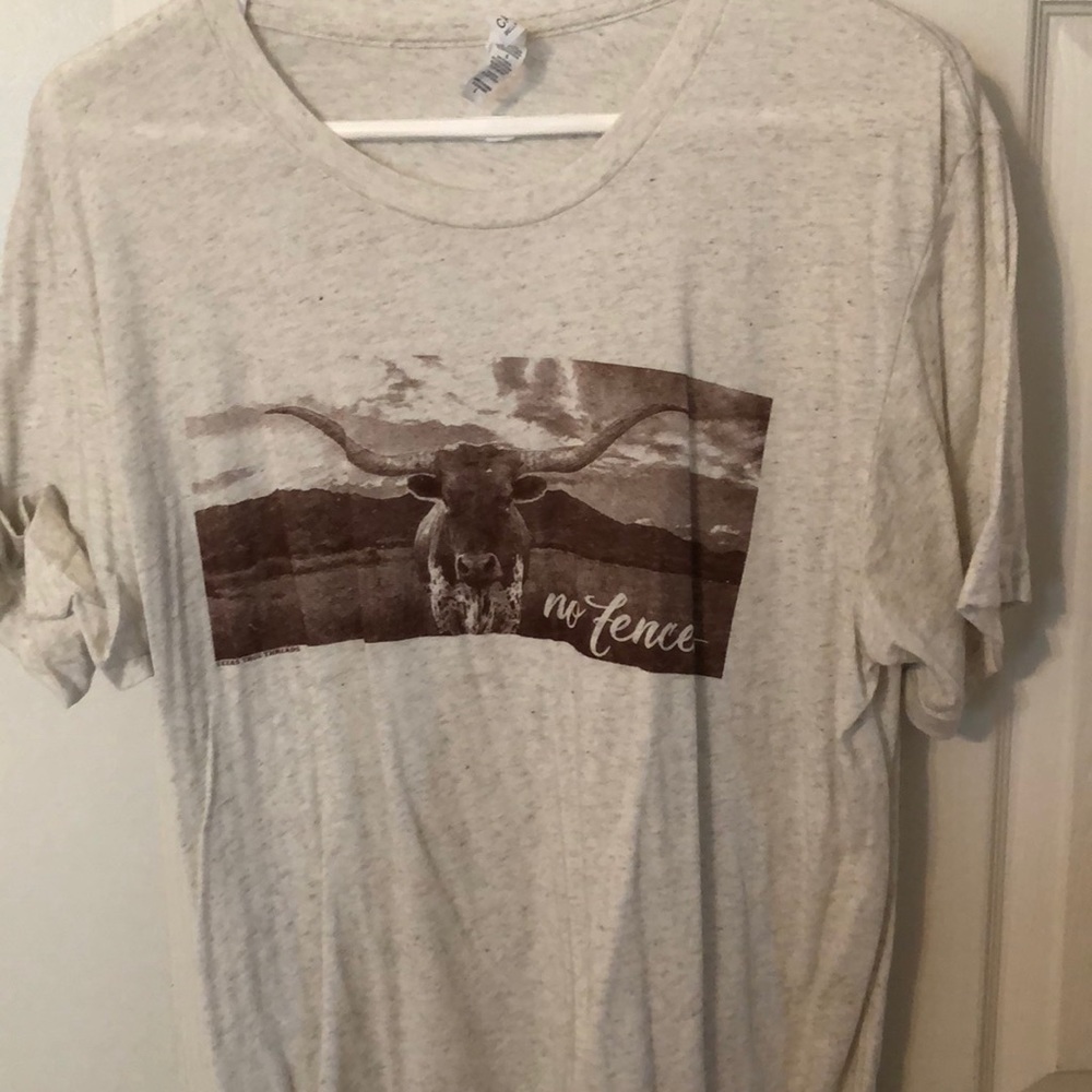 Tee shirt